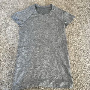 Grey lululemon swiftly tech